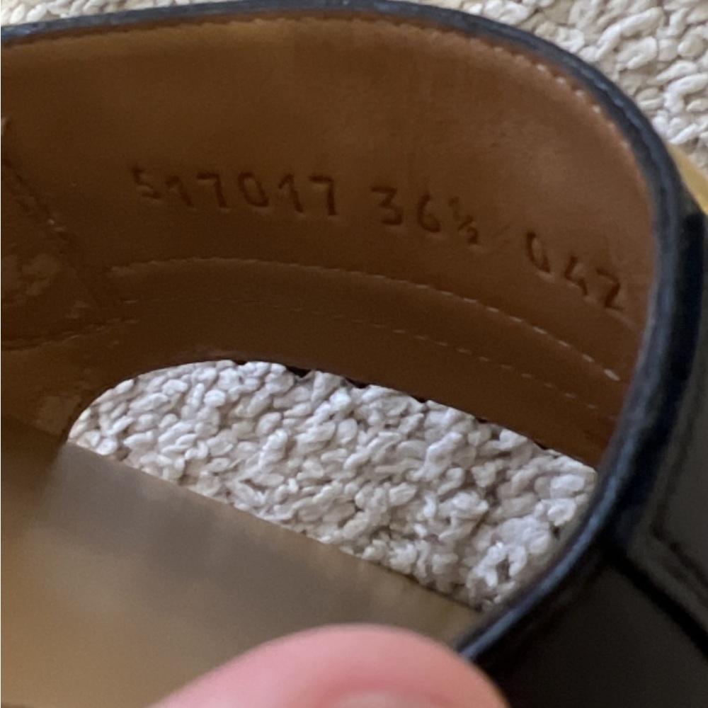 Gucci Black and Gold Sandals - Picture 10 of 13
